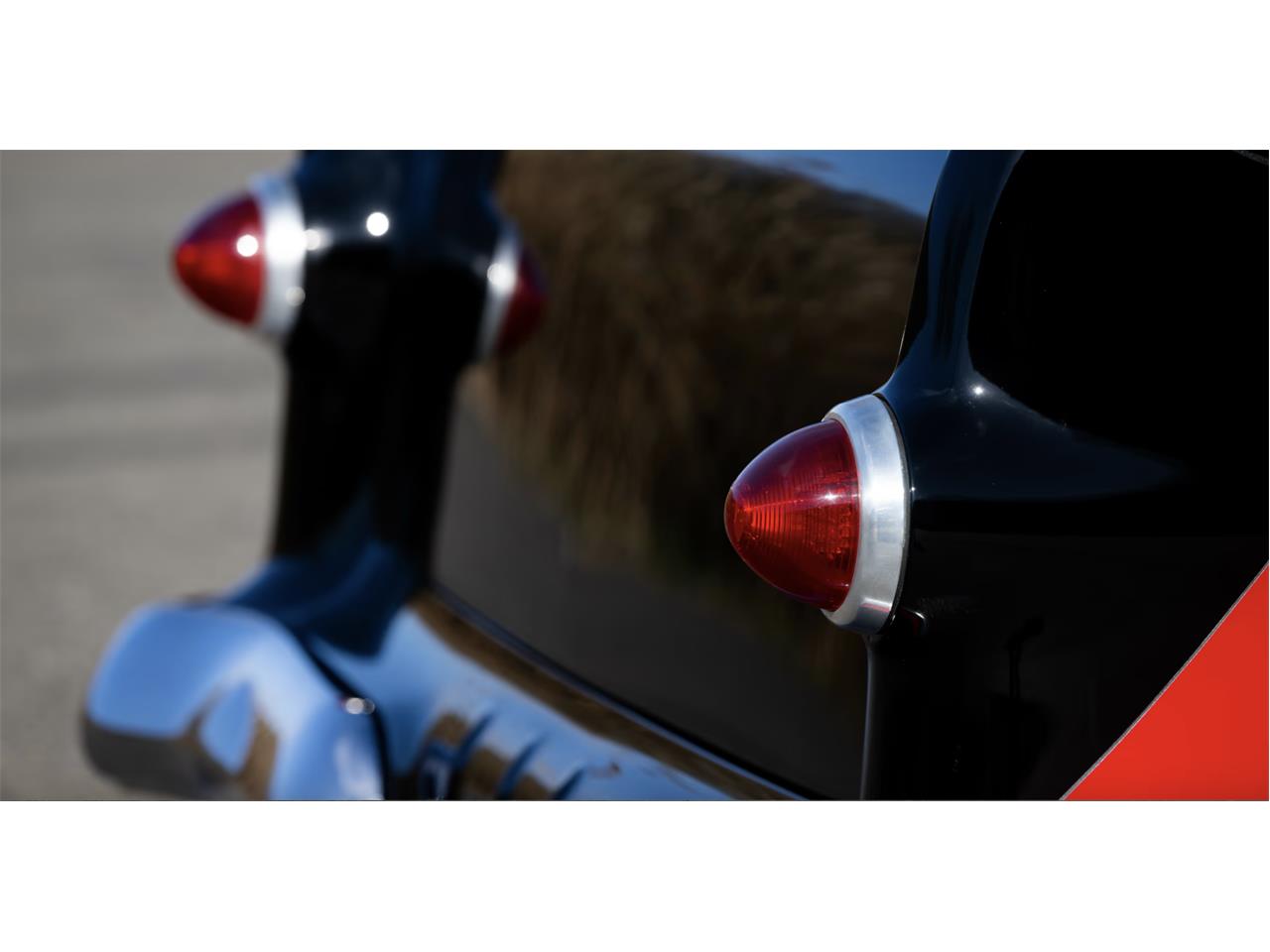 Pontiac-Chieftain-1955-BLACKRED-BLACK-10