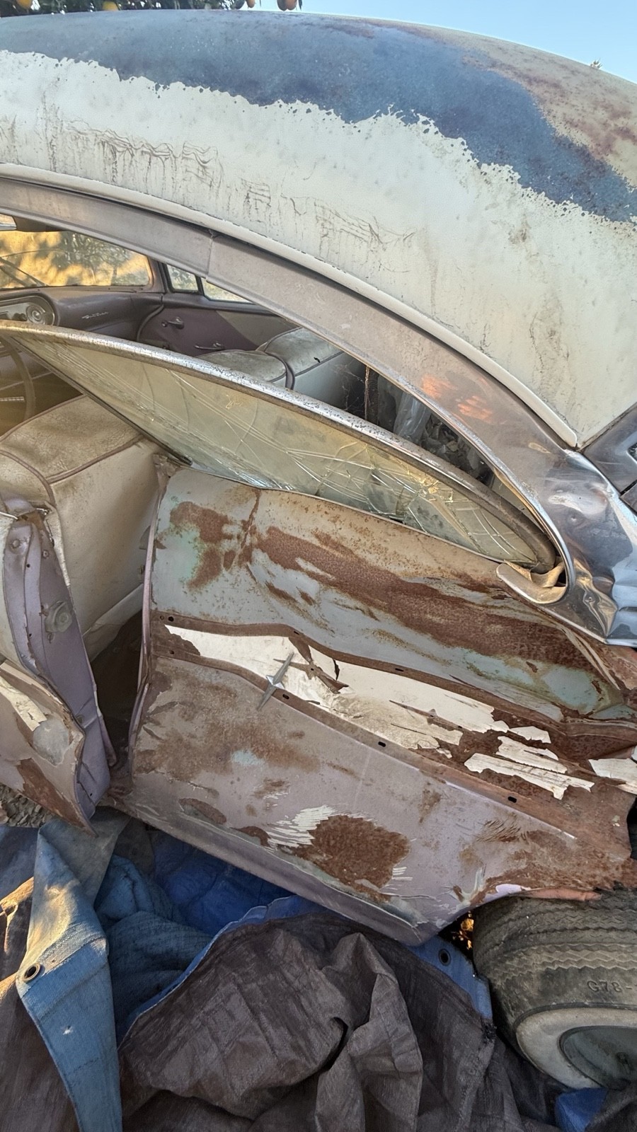 Pontiac-Chieftain-1957-Sedan-3