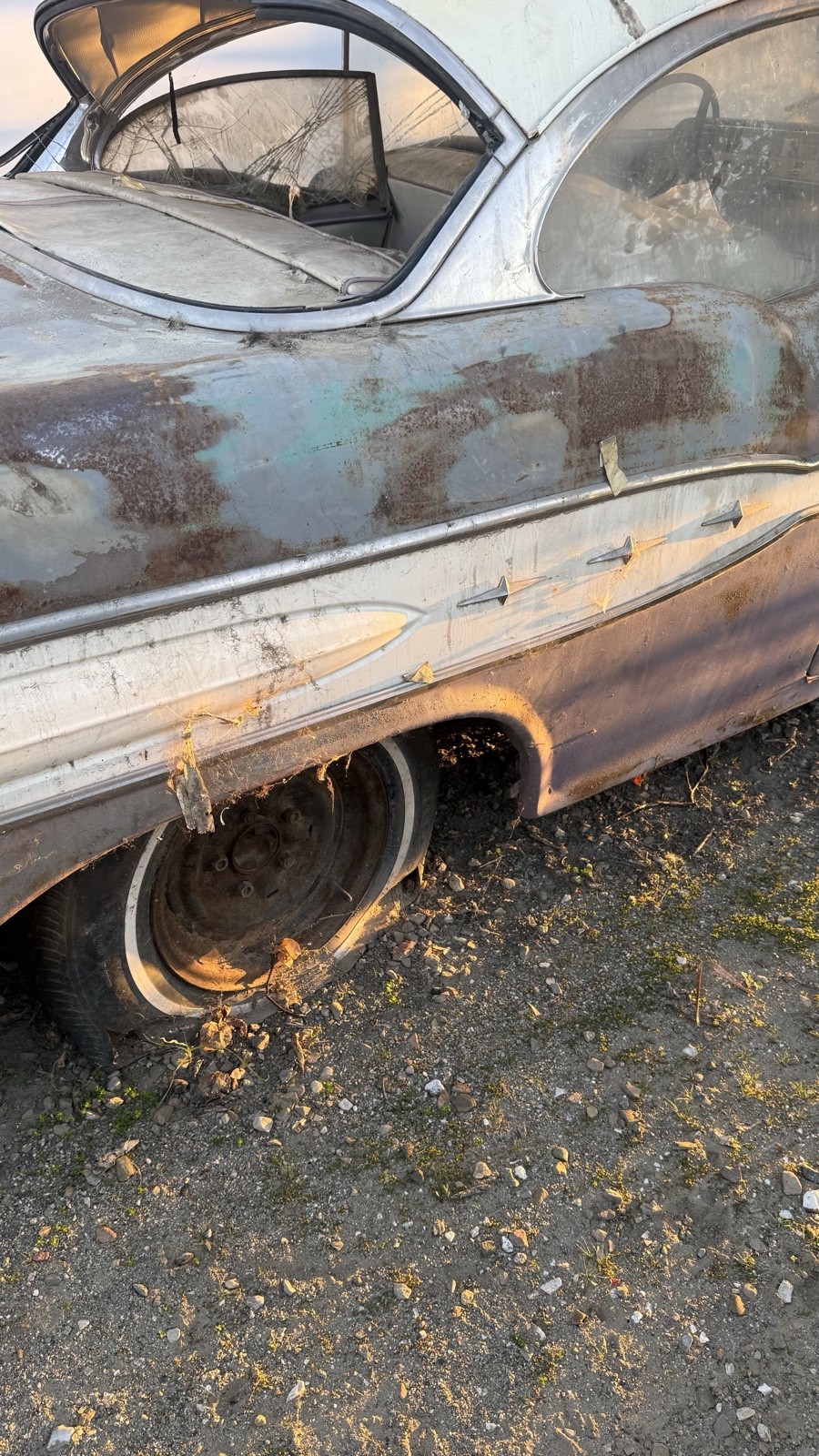 Pontiac-Chieftain-1957-Sedan-7