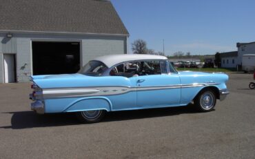 Pontiac-Chieftan-1957-14