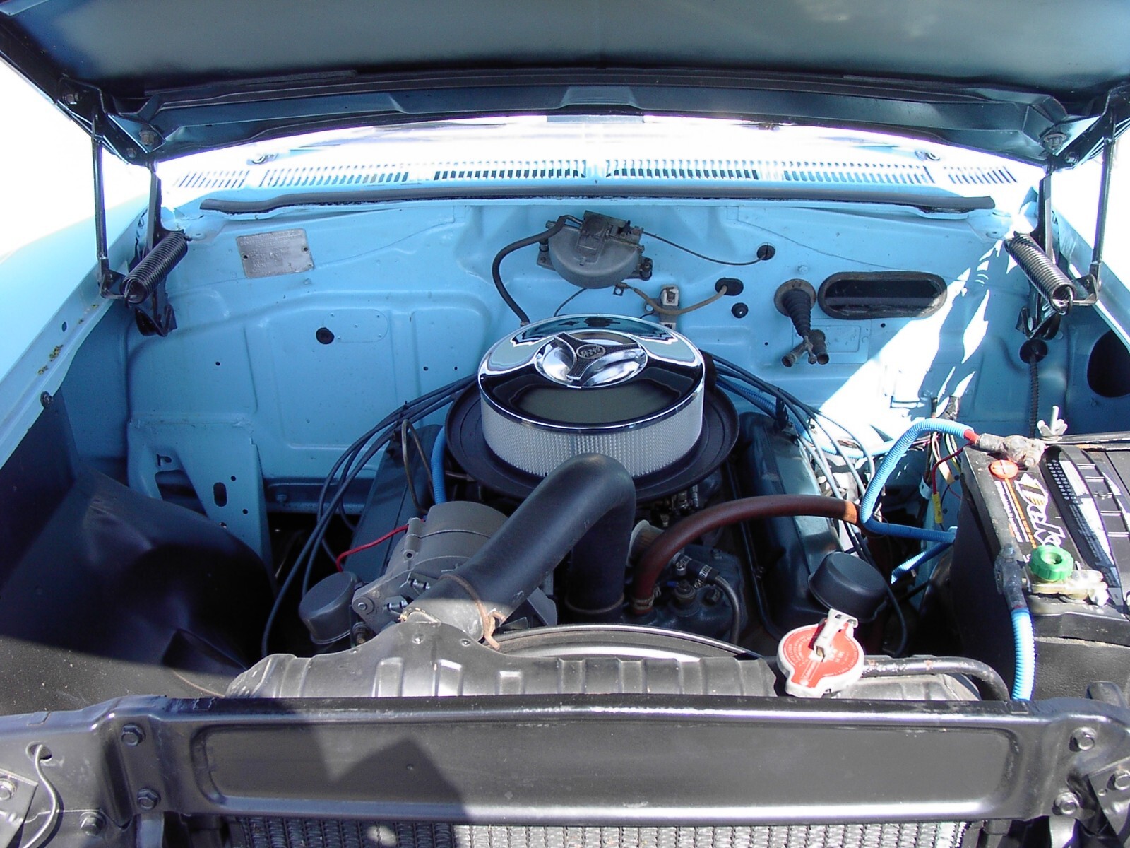 Pontiac-Chieftan-1957-21