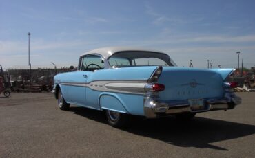 Pontiac-Chieftan-1957-8