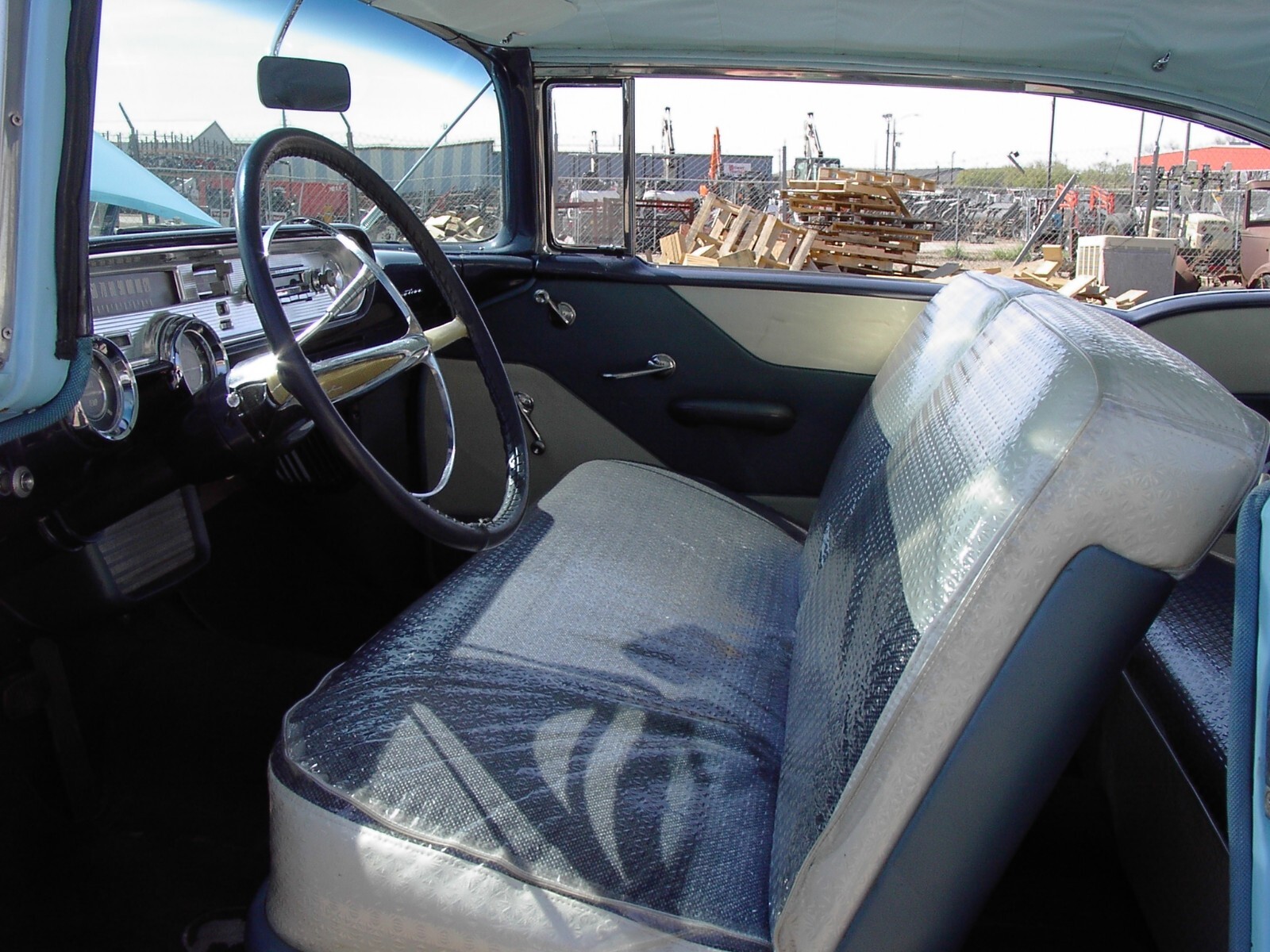 Pontiac-Chieftan-1957-9