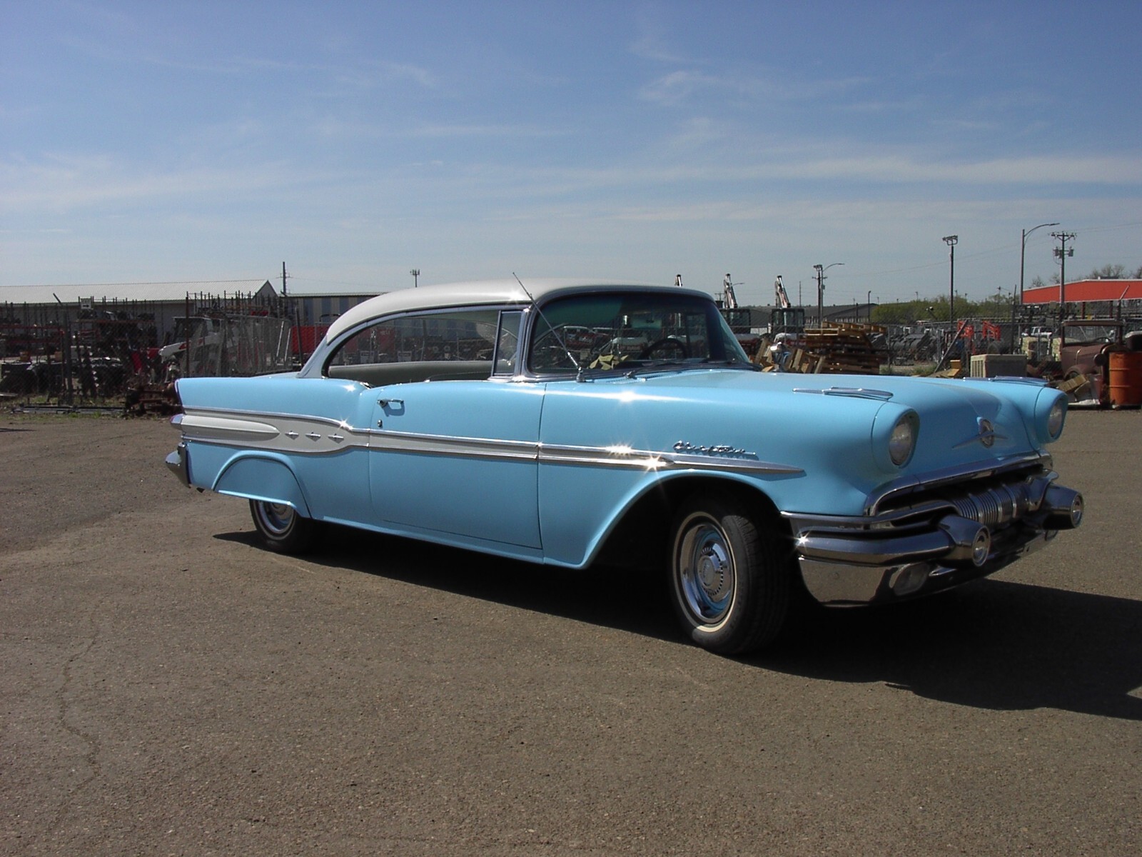 Pontiac Chieftan 1957