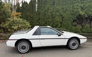 Pontiac-Fiero-1984-11
