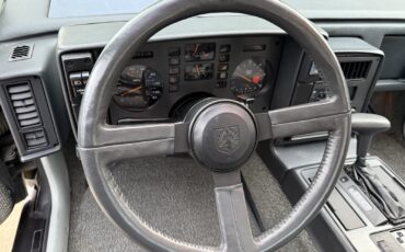 Pontiac-Fiero-1984-13