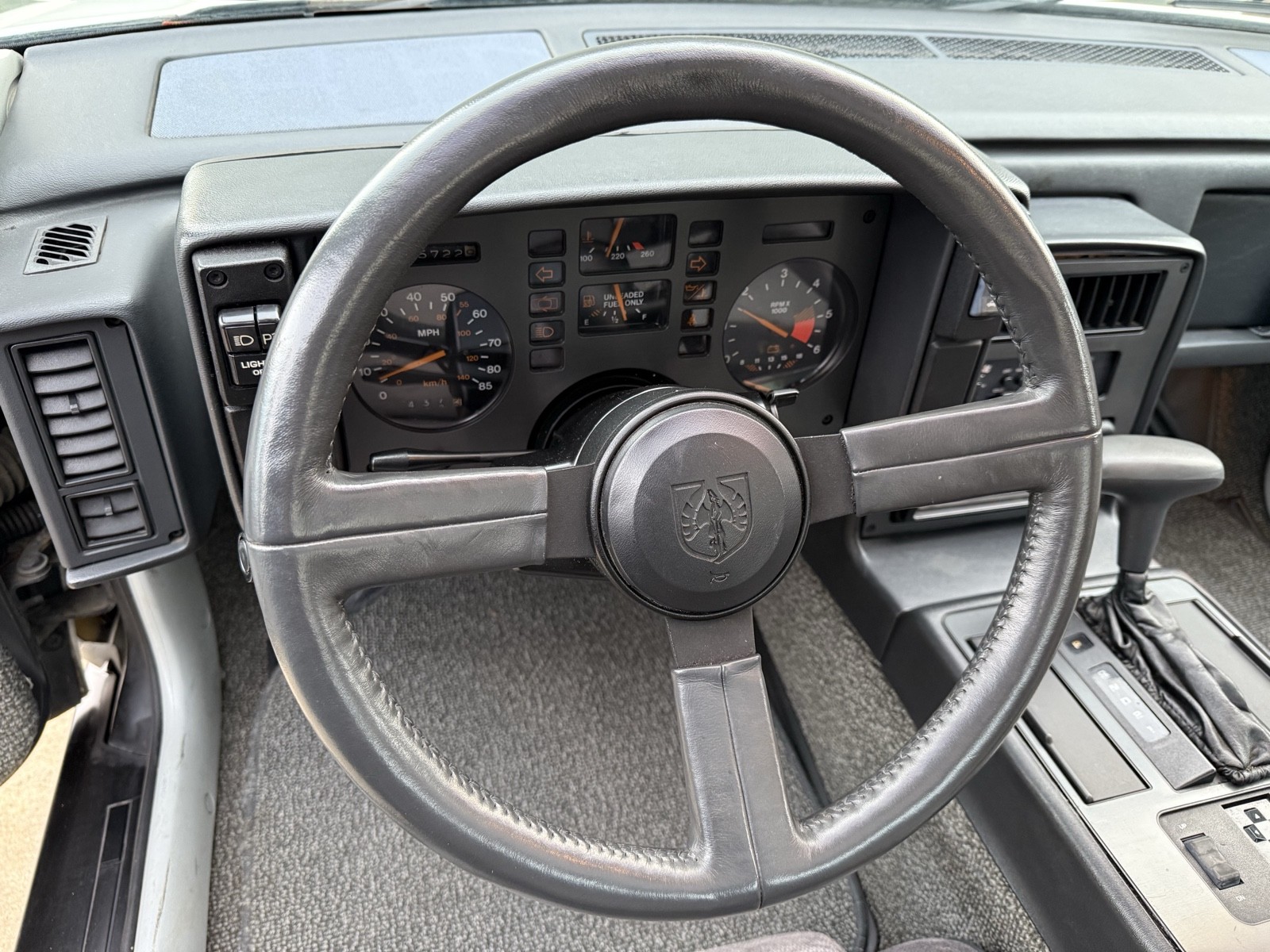 Pontiac-Fiero-1984-13