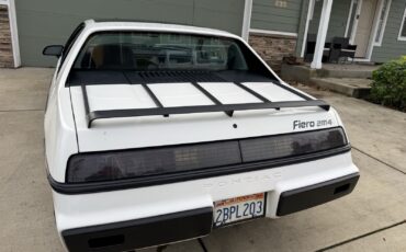 Pontiac-Fiero-1984-4