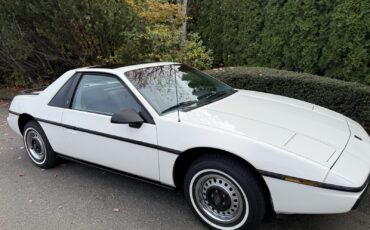 Pontiac-Fiero-1984-9