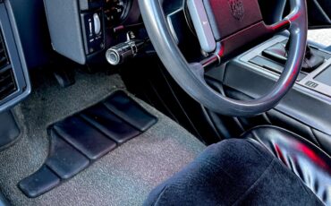 Pontiac-Fiero-1986-Coupe-12