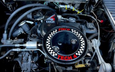 Pontiac-Fiero-1986-Coupe-13