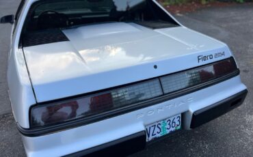 Pontiac-Fiero-1986-Coupe-3