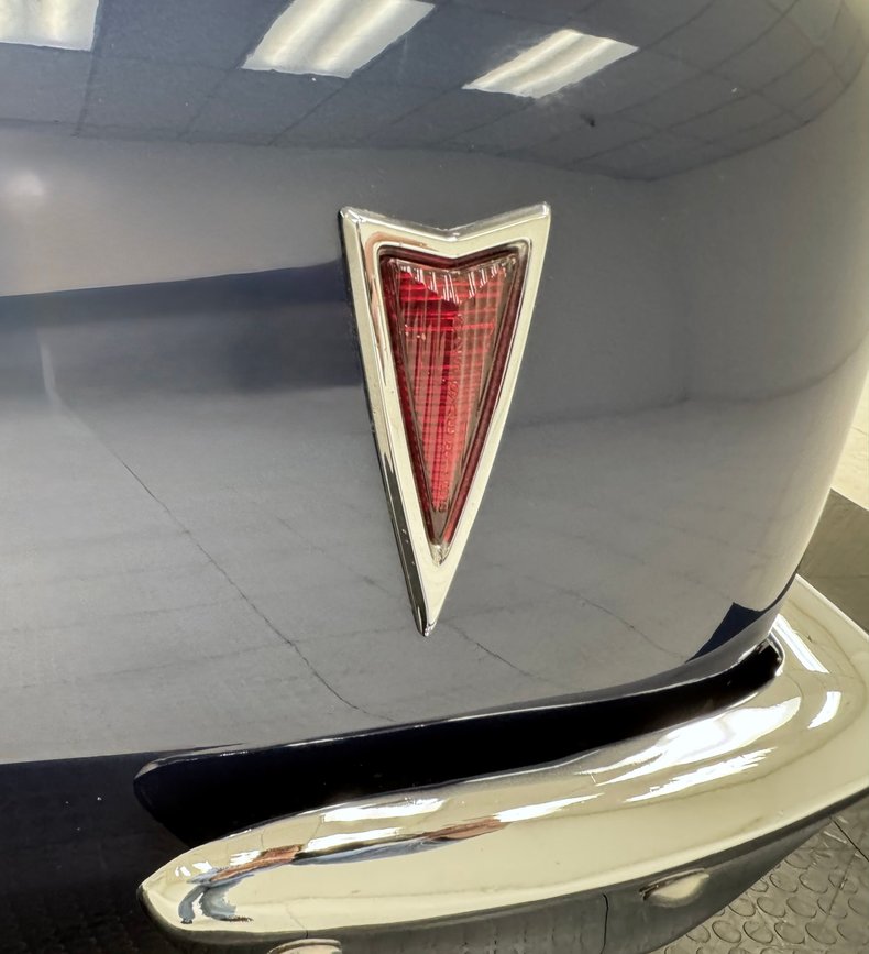 Pontiac-Firebird-1968-Aegean-Blue-Black-26