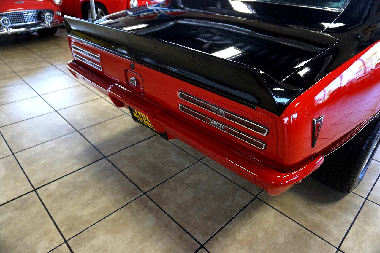 Pontiac-Firebird-1968-Classic-Car-18