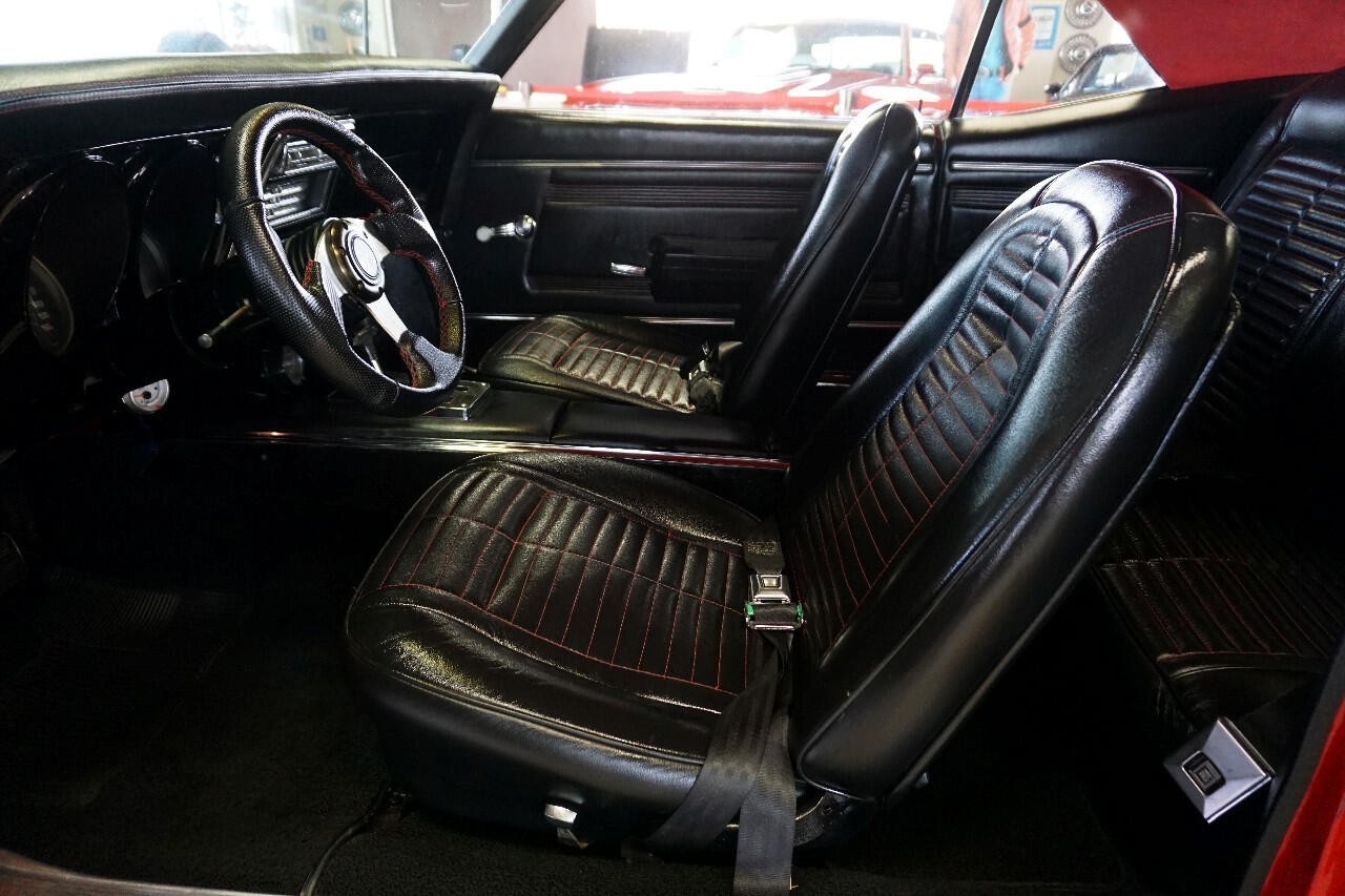 Pontiac-Firebird-1968-Classic-Car-20