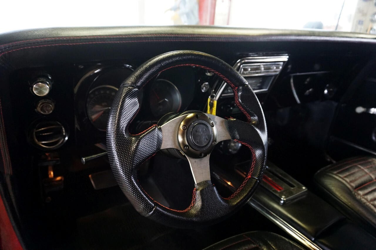 Pontiac-Firebird-1968-Classic-Car-25