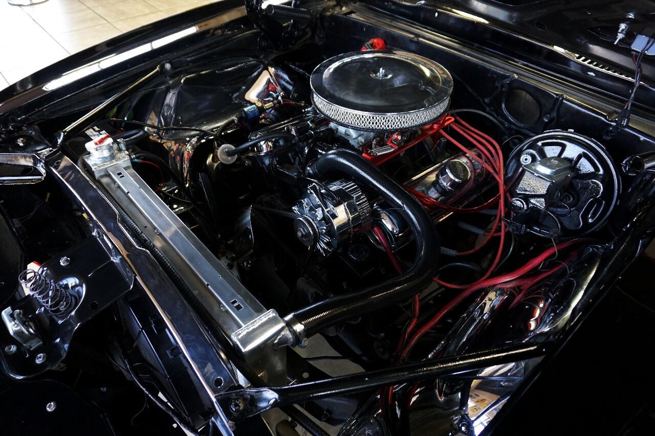 Pontiac-Firebird-1968-Classic-Car-29