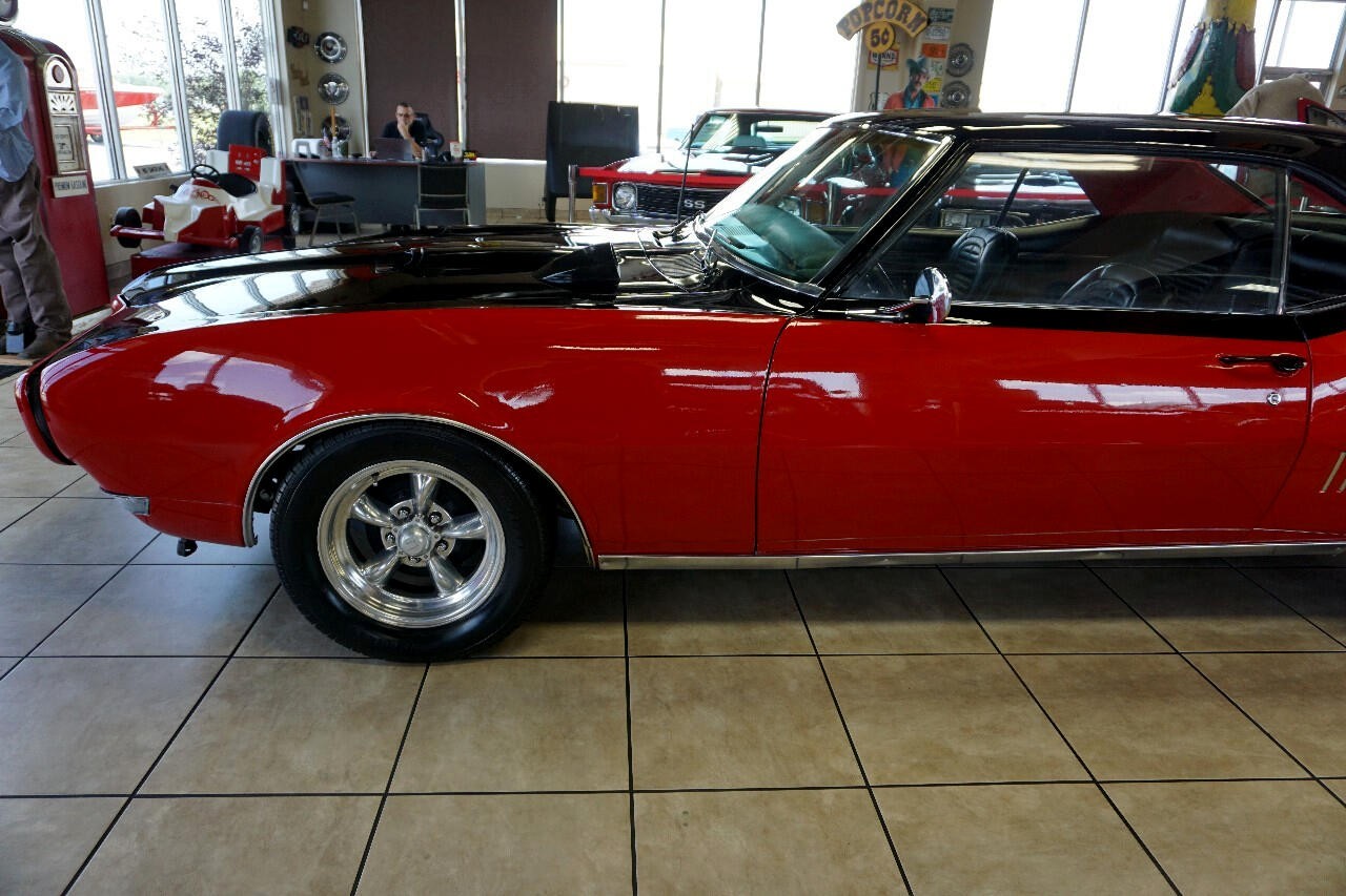 Pontiac-Firebird-1968-Classic-Car-34