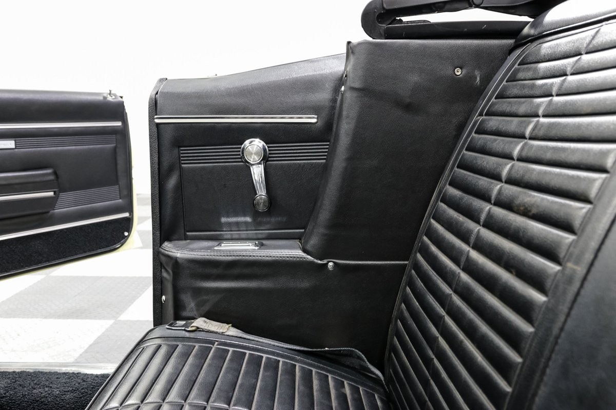 Pontiac-Firebird-1968-Convertible-26