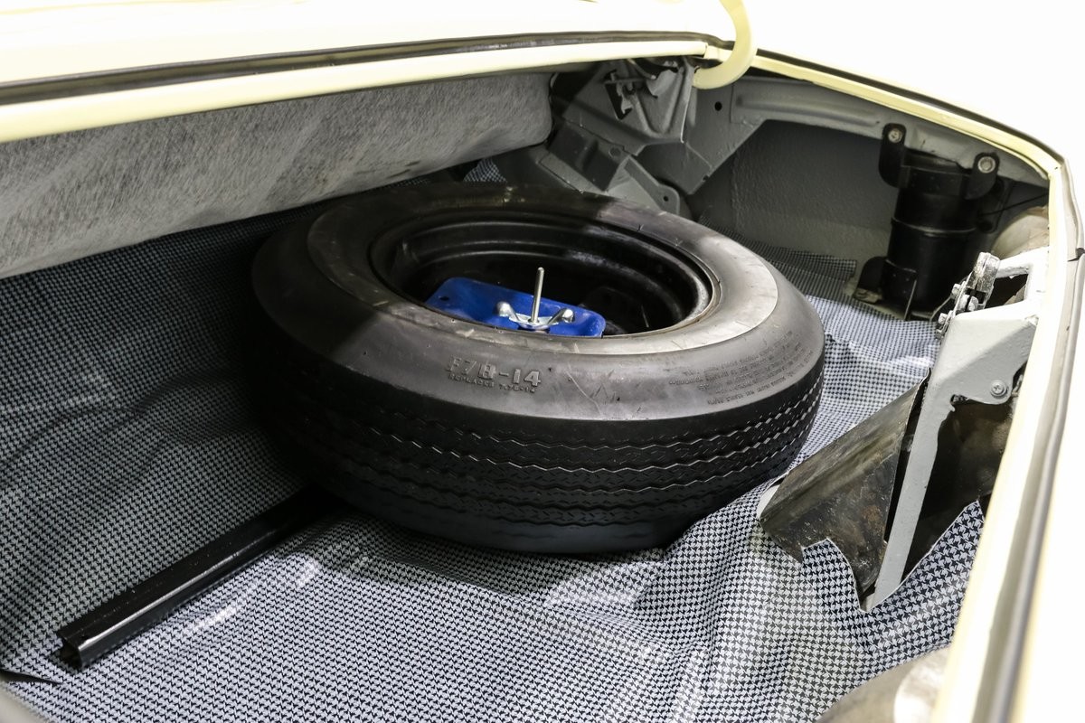 Pontiac-Firebird-1968-Convertible-27