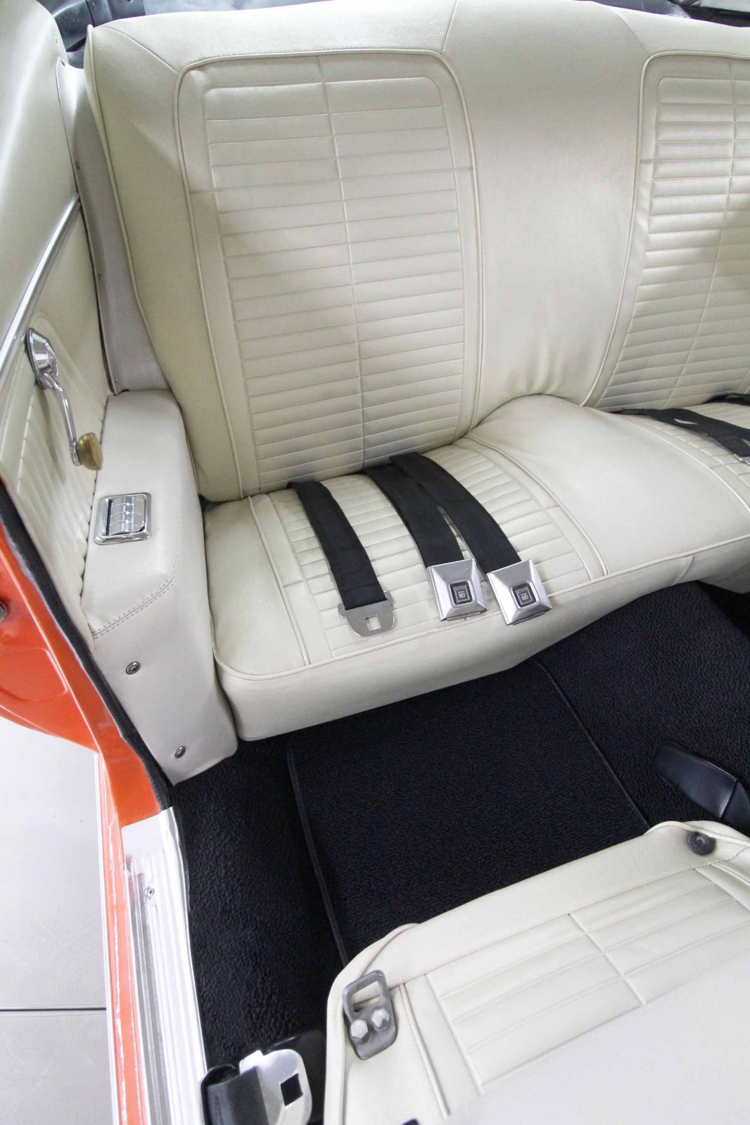 Pontiac-Firebird-1969-26