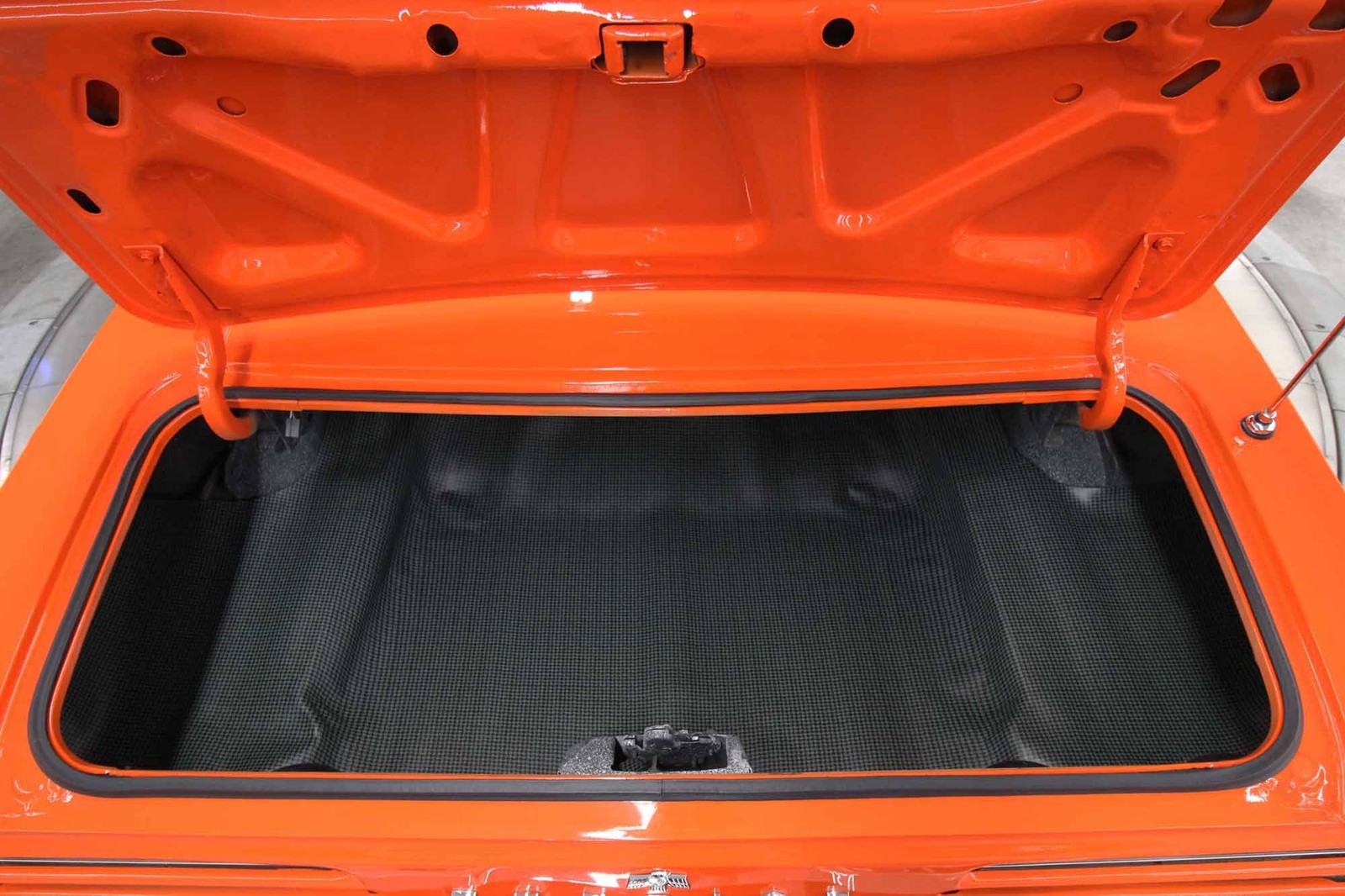 Pontiac-Firebird-1969-30