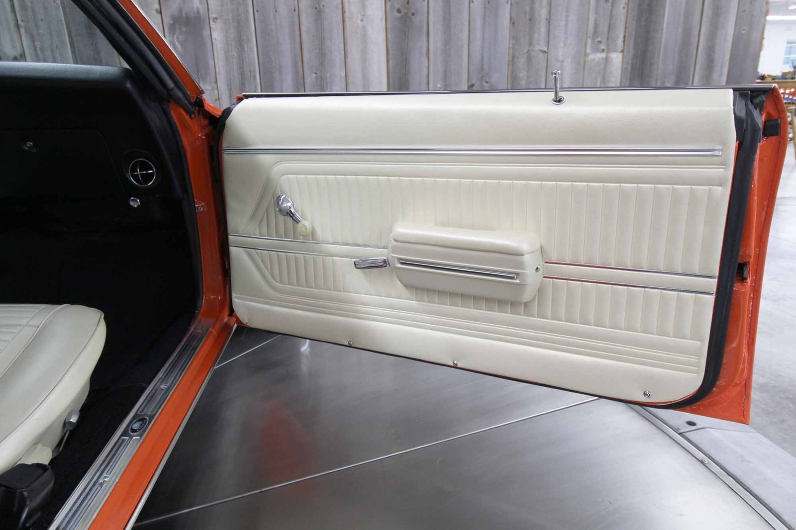 Pontiac-Firebird-1969-36