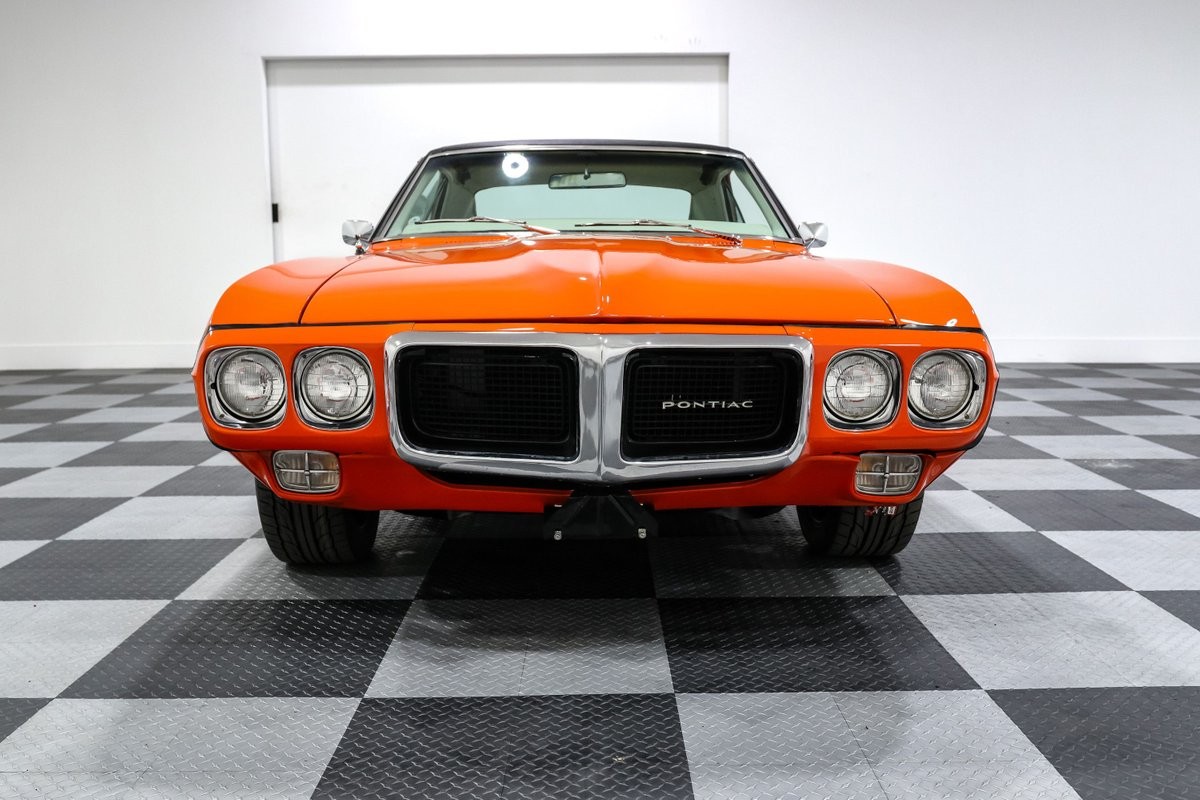 Pontiac-Firebird-1969-Coupe-1