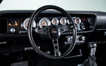 Pontiac-Firebird-1971-Coupe-3