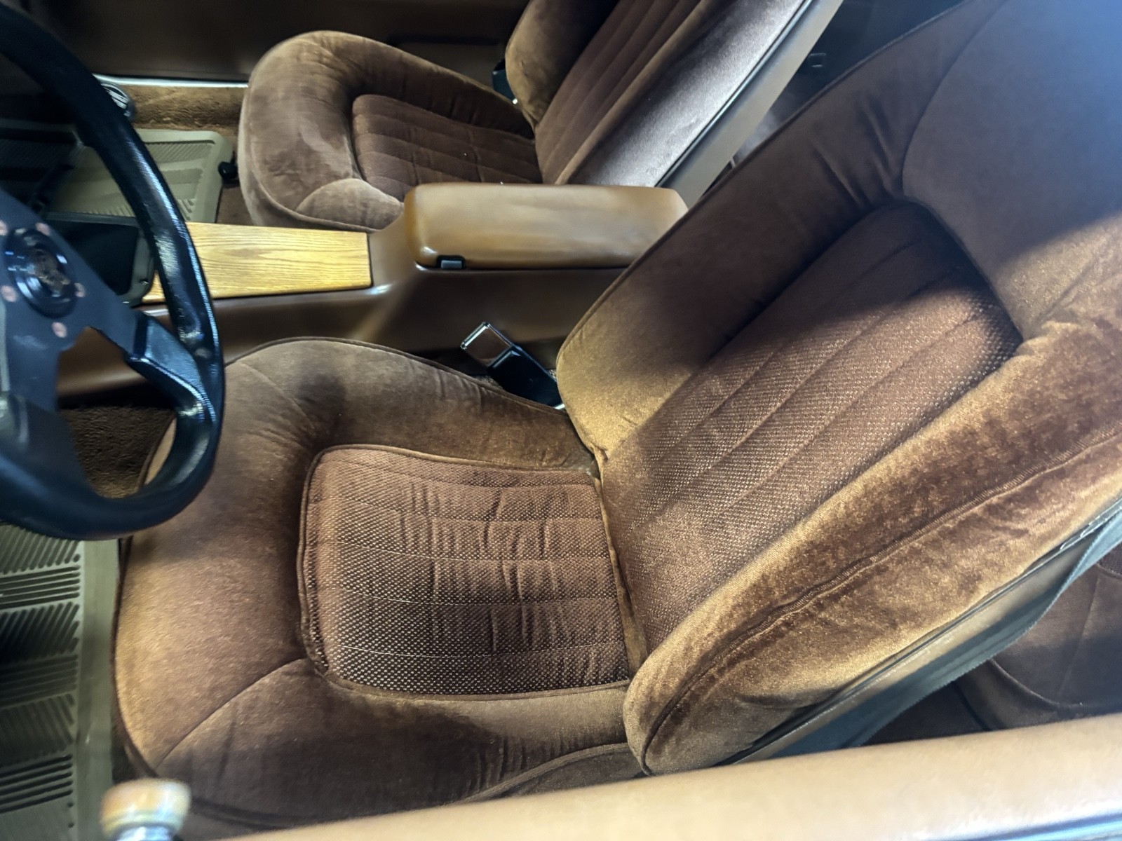 Pontiac-Firebird-1975-Sedan-13