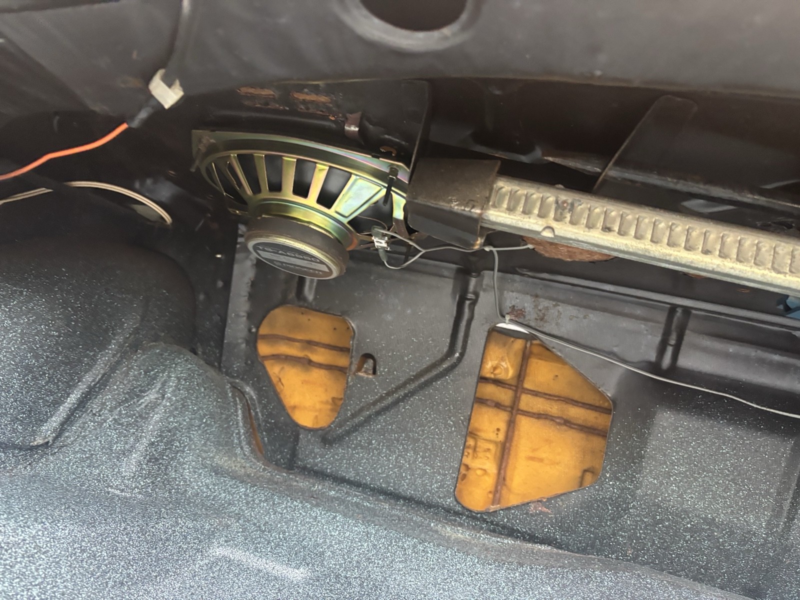 Pontiac-Firebird-1975-Sedan-9