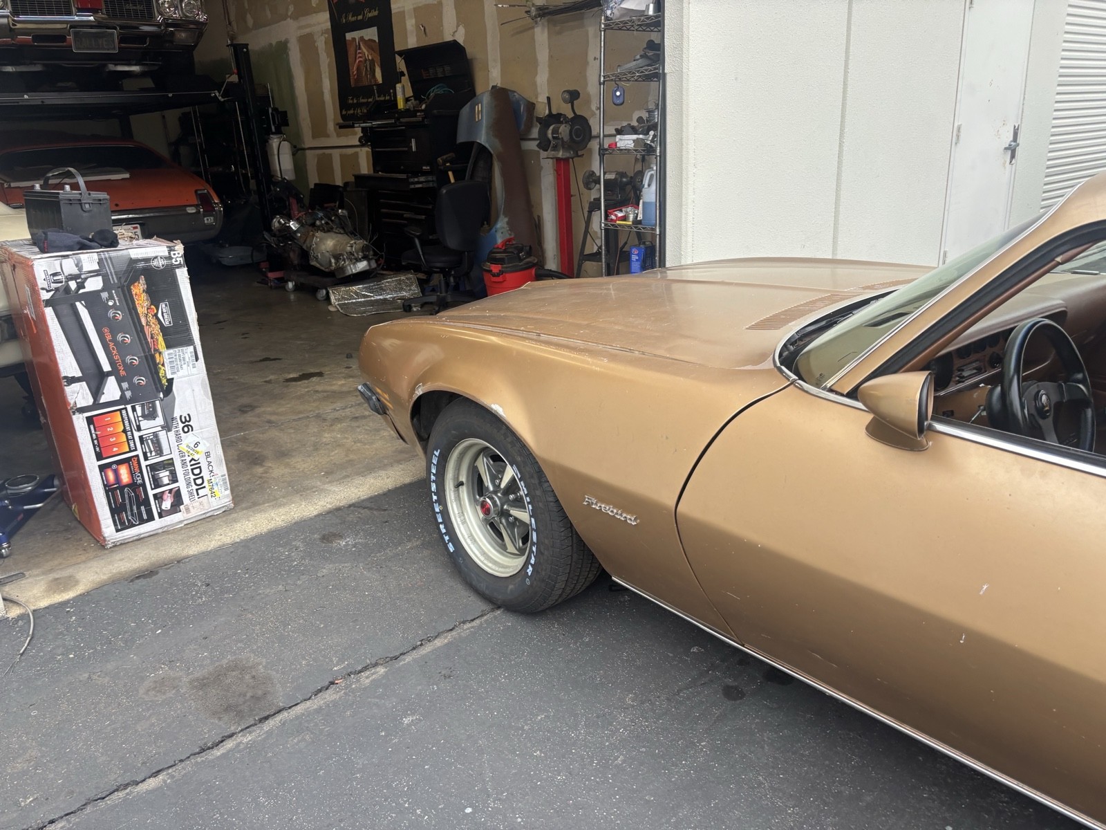 Pontiac Firebird 1975 Sedan