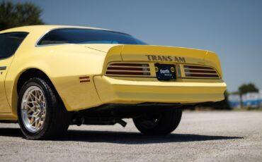 Pontiac-Firebird-1977-2D-Coupe-34