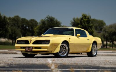 Pontiac Firebird 1977 2D Coupe