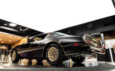 Pontiac-Firebird-1977-Black-10