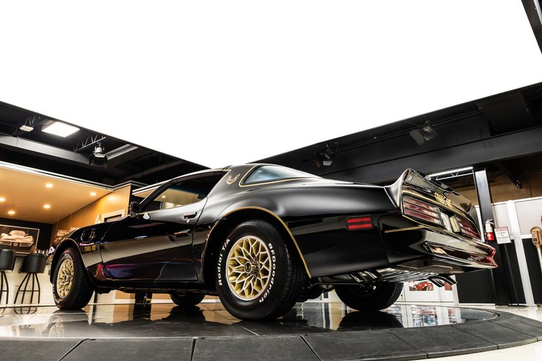 Pontiac-Firebird-1977-Black-10