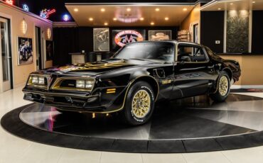Pontiac-Firebird-1977-Black-11