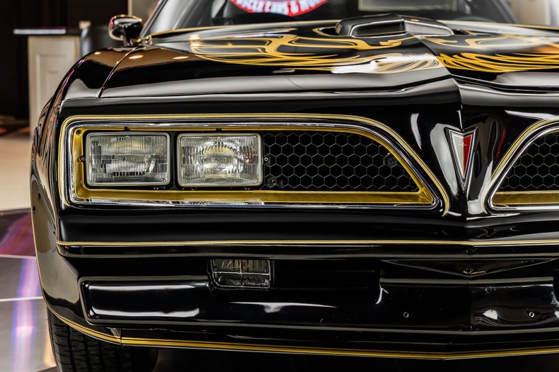 Pontiac-Firebird-1977-Black-13