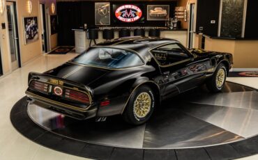 Pontiac-Firebird-1977-Black-3