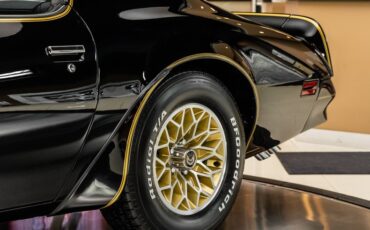 Pontiac-Firebird-1977-Black-30