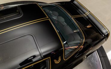 Pontiac-Firebird-1977-Black-31