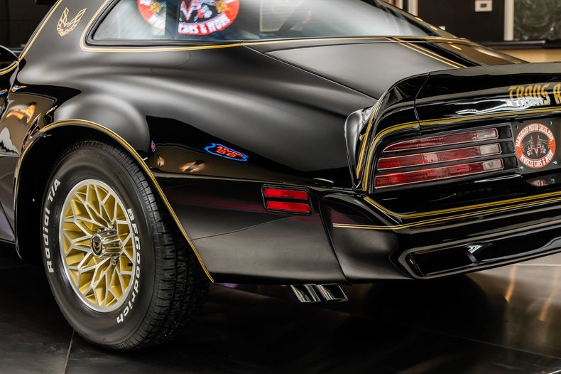 Pontiac-Firebird-1977-Black-33