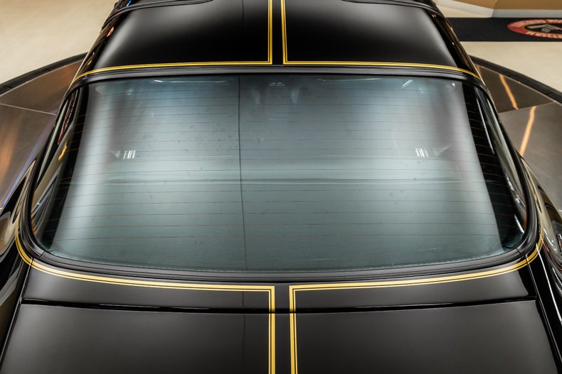 Pontiac-Firebird-1977-Black-36