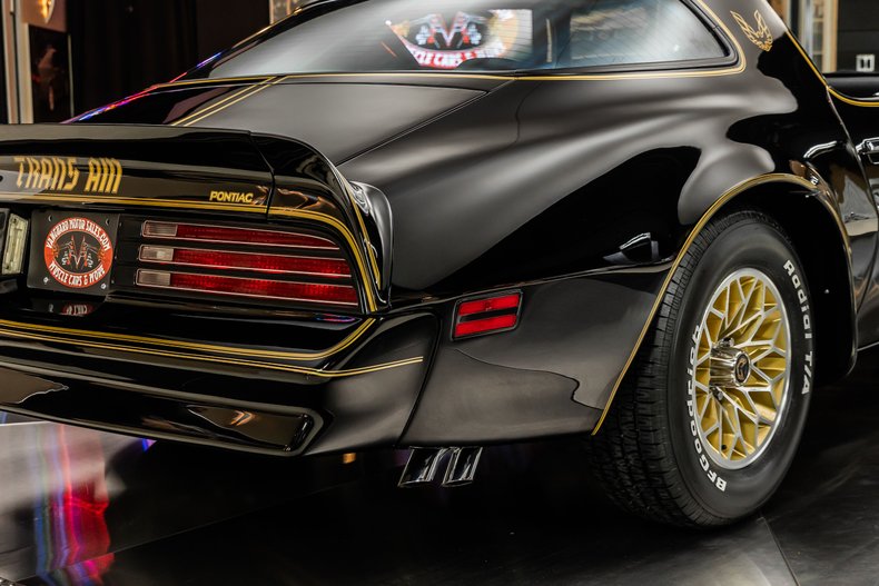 Pontiac-Firebird-1977-Black-39