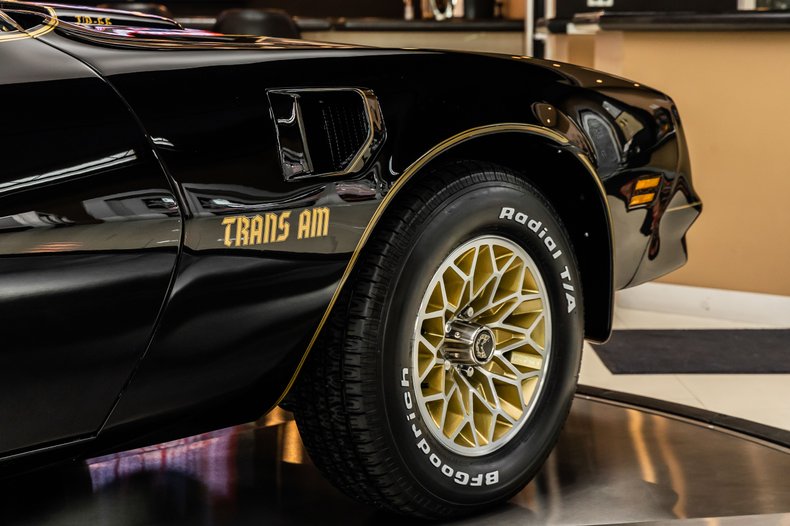 Pontiac-Firebird-1977-Black-41