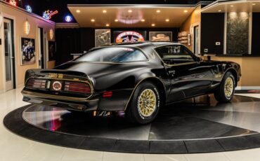 Pontiac-Firebird-1977-Black-45