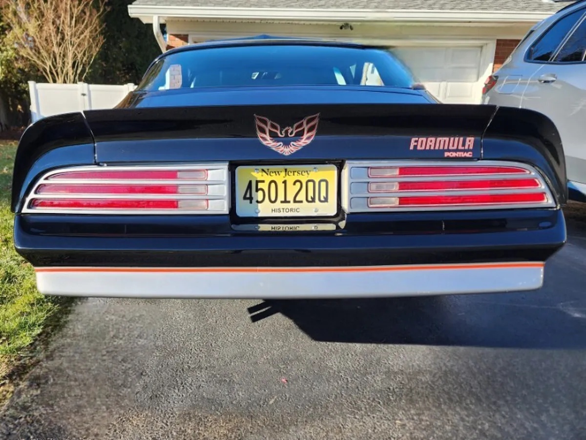 Pontiac-Firebird-1977-Black-Black-14