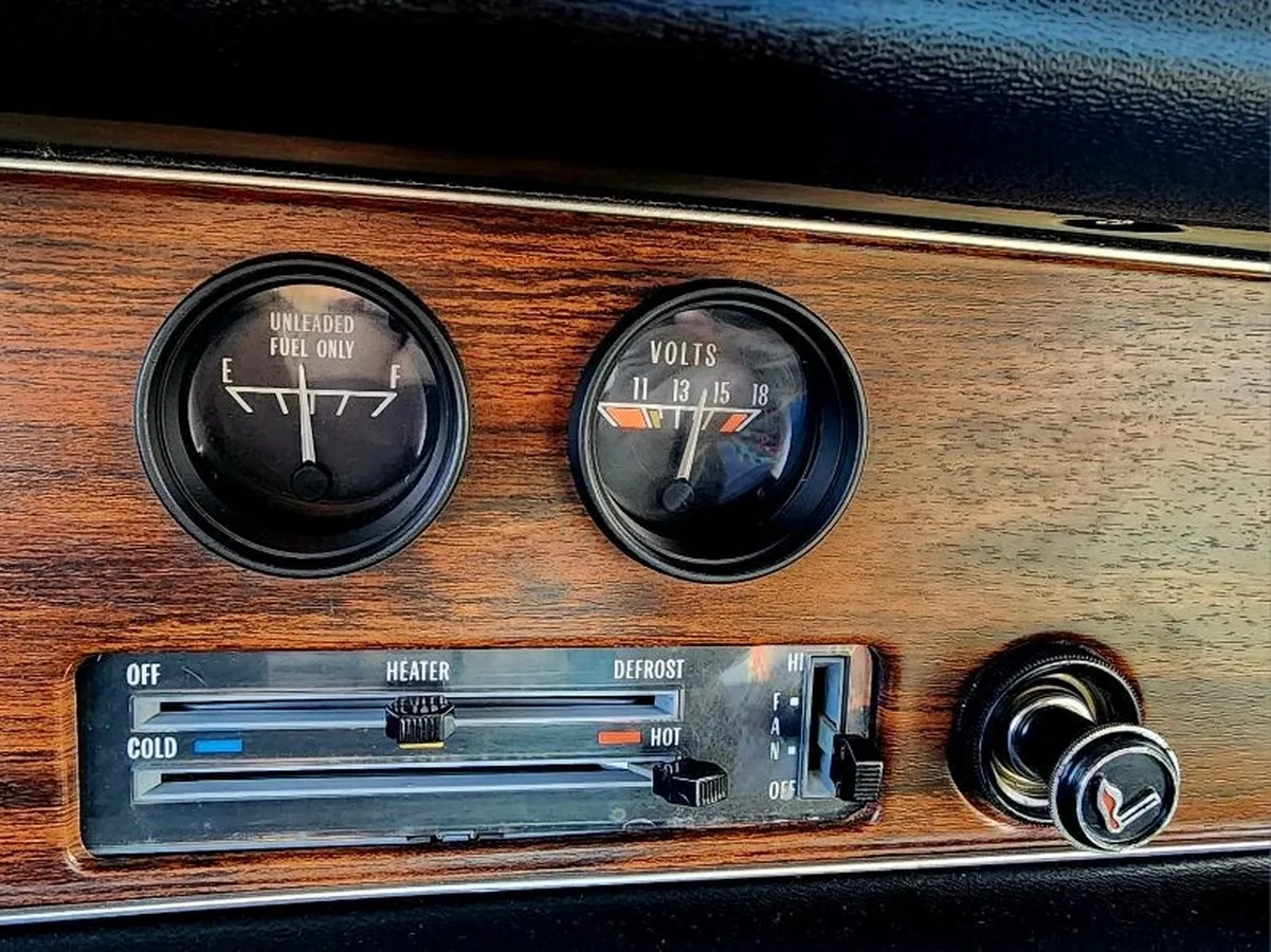 Pontiac-Firebird-1977-Black-Black-3