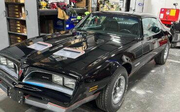 Pontiac-Firebird-1977-Black-Black