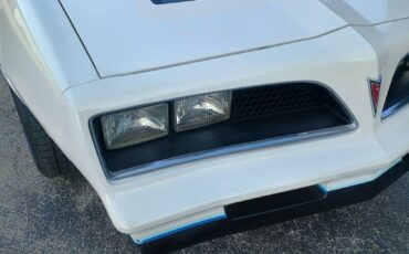 Pontiac-Firebird-1977-Coupe-10